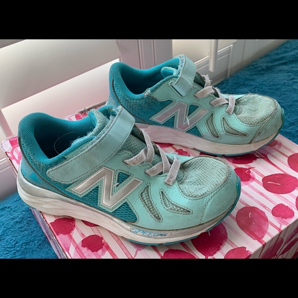 New Balance Velcro Closure Teal Blue 